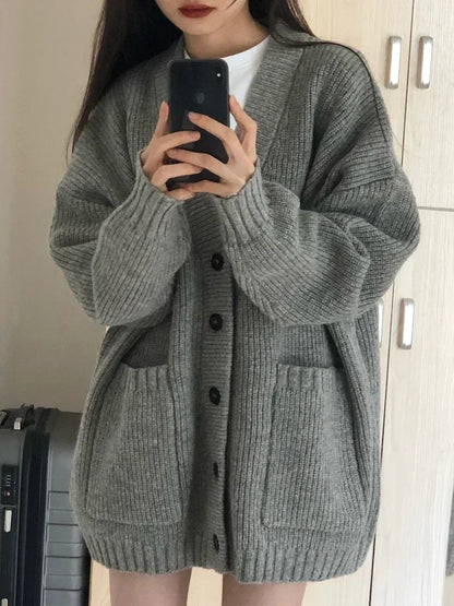 Gilet Tricoté Femme – Confort et Style Automne-Hiver 2025