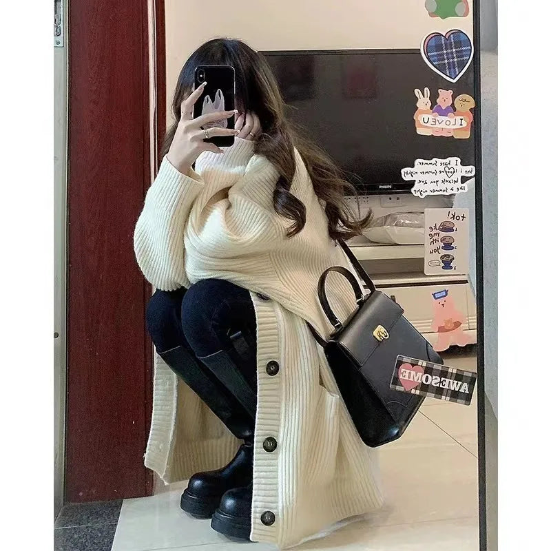 Gilet Tricoté Femme – Confort et Style Automne-Hiver 2025